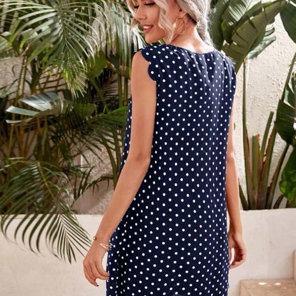 Polka Dot Scallop Trim Dress Size S NWT - Picture 2 of 6